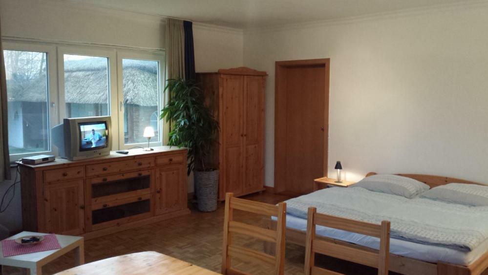 Hotel Landhaus Leuchtfeuer Nordseeinsel Pellworm Bagian luar foto